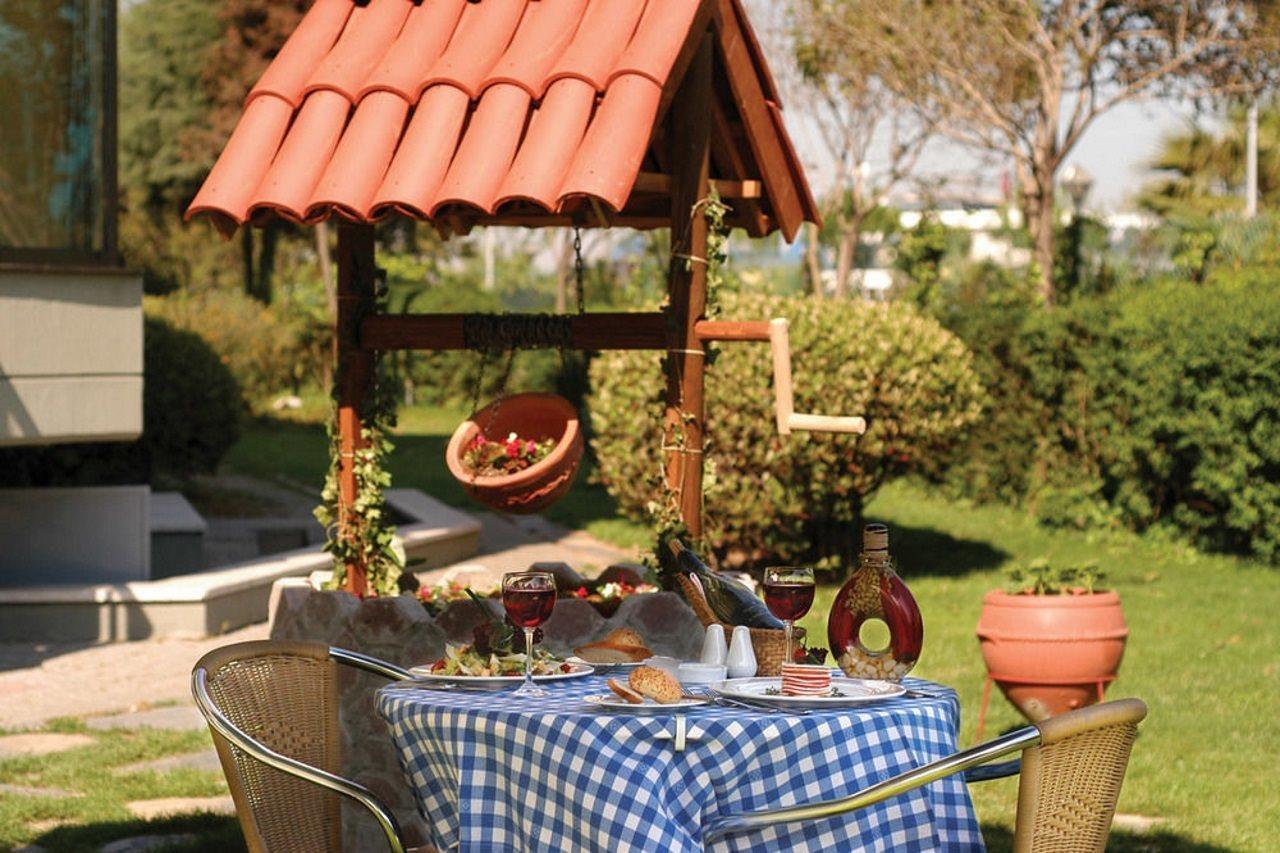 Atakoey Marina Hotel Стамбул Ресторан фото